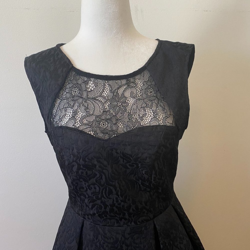 BLACK lace dress